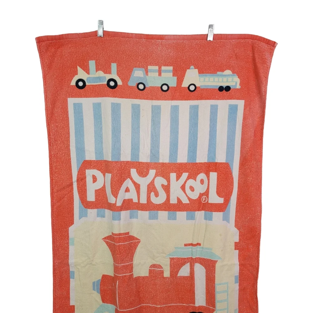 Playskool Vintage Beach Pool Collectible Graphic SPELLOUT Towl